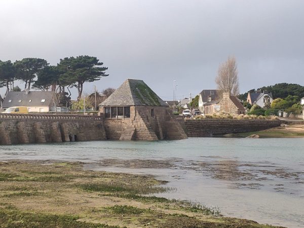 Tregastel - Le moulin à marée